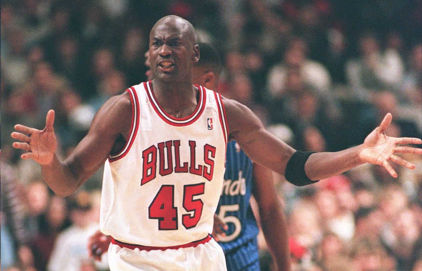 NJEGOVO VELIČANSTVO U NBA! Majkl Džordan se VRAĆA!