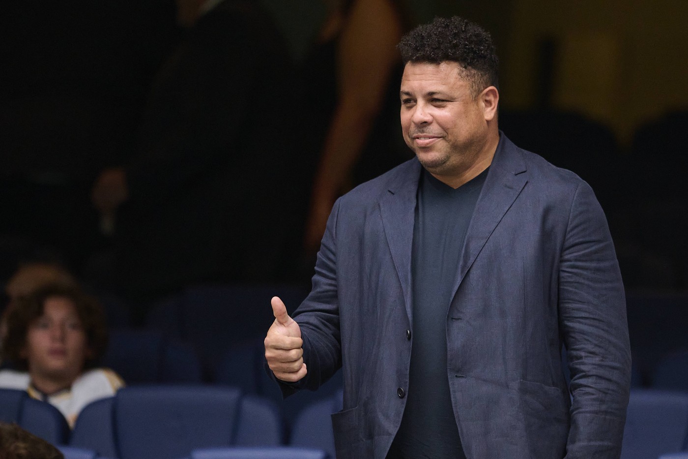 RONALDO ODVALJEN OD ALKOHOLA! Slavni “Zuba” jedva stoji na nogama! OVO ga je SLOMILO! (VIDEO)