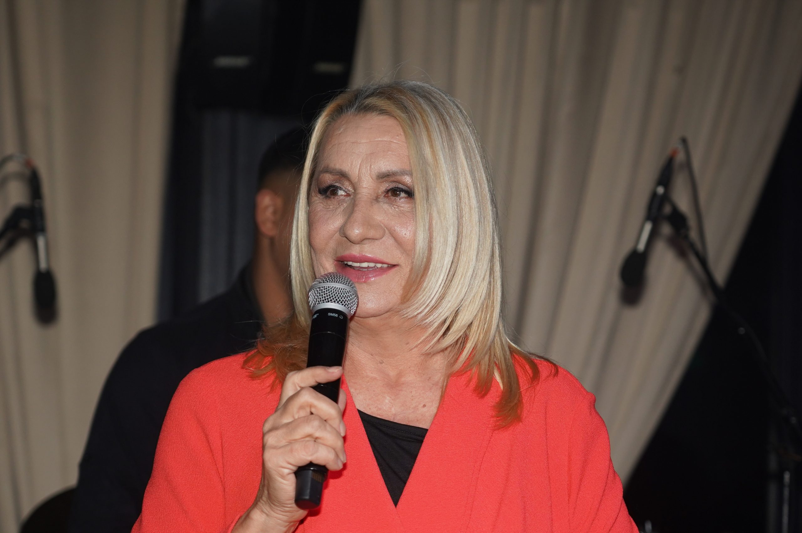 VESNA ZMIJANAC ZAVRŠILA KOD LEKARA Javnost u šoku, evo šta joj se desilo (FOTO)