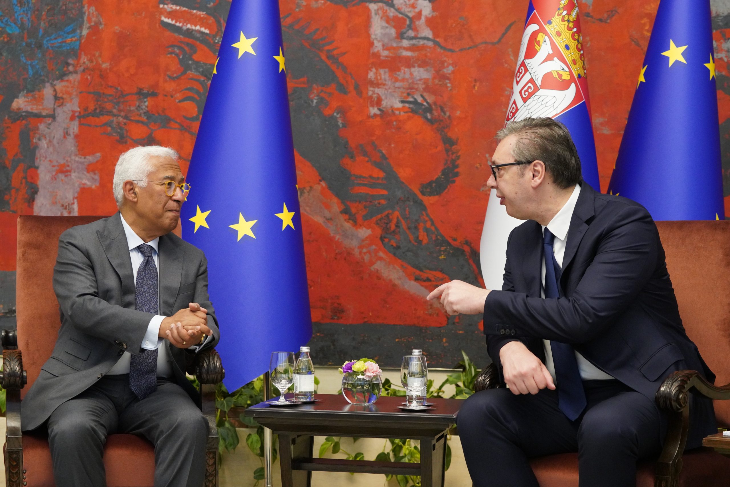 Predsednik Vučić svečano dočekao prvog čoveka Evropskog saveta Antonija Koštu