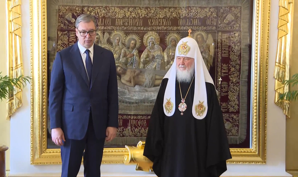 Vučić se sastao sa patrijarhom Kirilom: Uručuje mu orden za istaknute zasluge