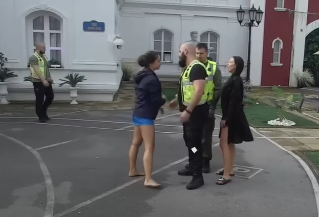 ANĐELA ĐURIČIĆ PRETUKLA MAJU MARINKOVIĆ! Momentalna DISKVALIFIKACIJA, napala je s leđa (FOTO)
