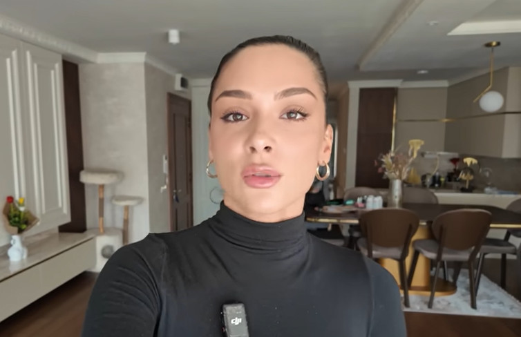 “PRETE MI GOLIM SLIKAMA KOJE SAM SLALA ČOVEKU KOJEG VOLIM“ Anja Bla van sebe, HITNO NAPUŠTA SRBIJU! (FOTO)
