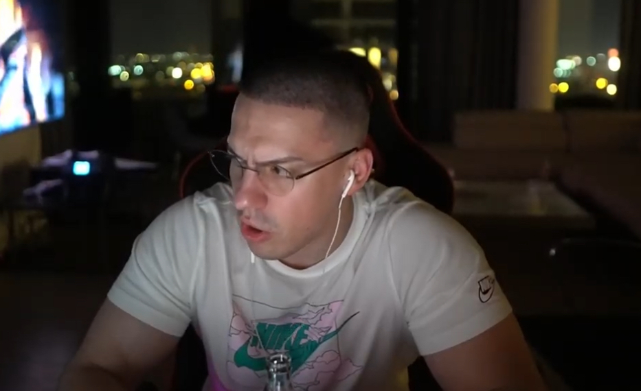 BAKA PRASE NAPADNUT DRONOM U LAJV UKLJUČENJU! Jutjuber napravio ovaj postupak, sve je bilo javno! (VIDEO)
