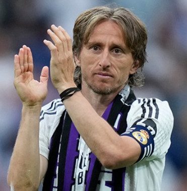 „NE POSTOJE REČI DA OPIŠEM ZAHVALNOST…“ Luka Modrić ODUŠEVIO Milicu Todorović, ona mu se JAVNO OBRATILA OVIM JAKIM REČIMA
