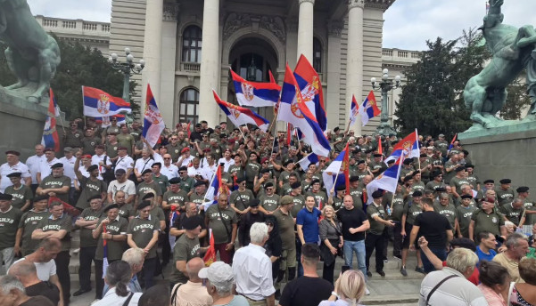 „JUNACI SRBIJE“ Vučić objavio fotografiju veterana na Vidovdan! (FOTO)
