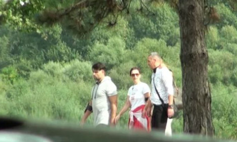 „VEĆ SMO SE RAZVELI“ Šokantno priznanje estradnog para, ona odmah napustila emisiju!
