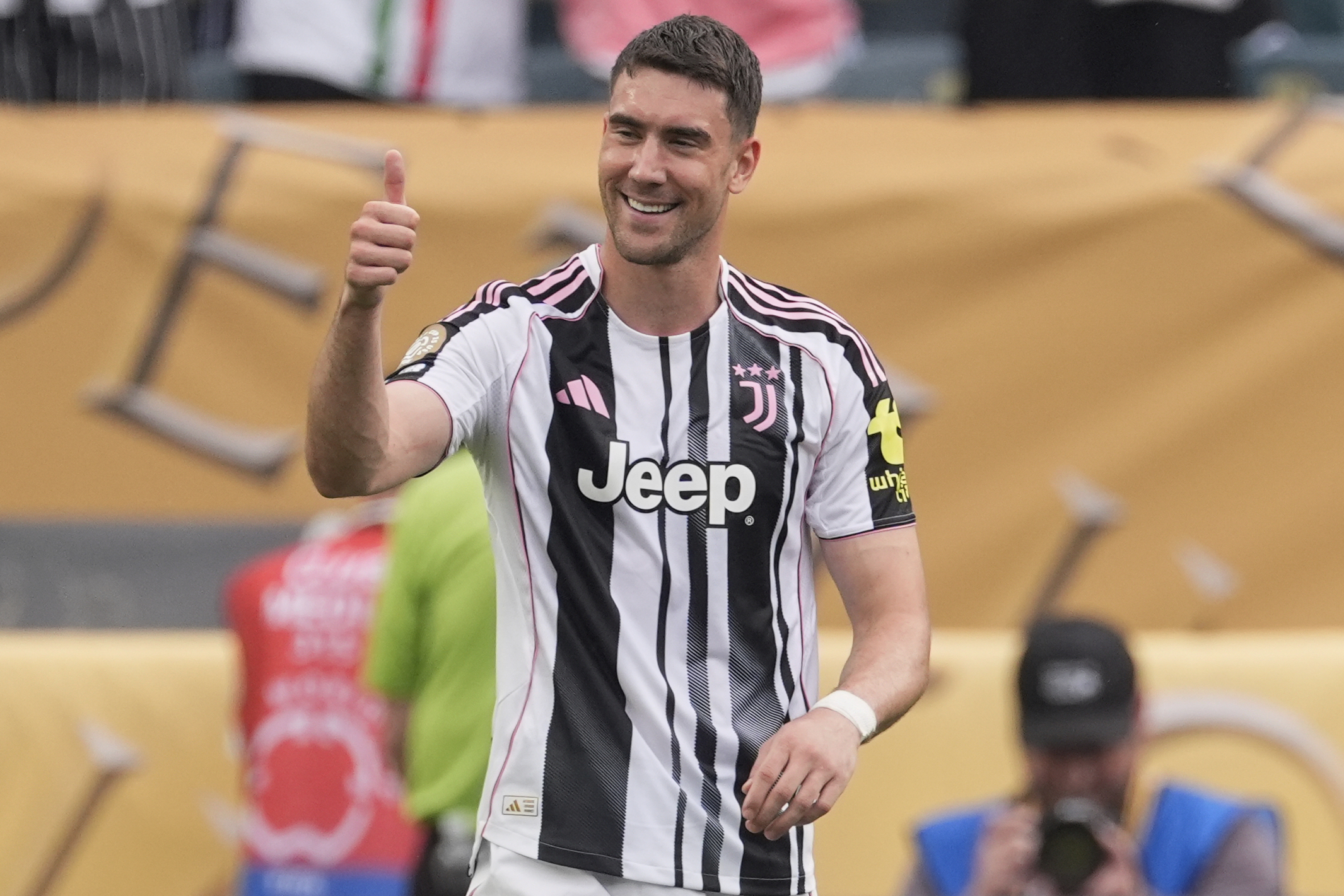 VLAHOVIĆ STRELAC ZA JUVENTUS! Stara dama GAZI ka finalu SP!