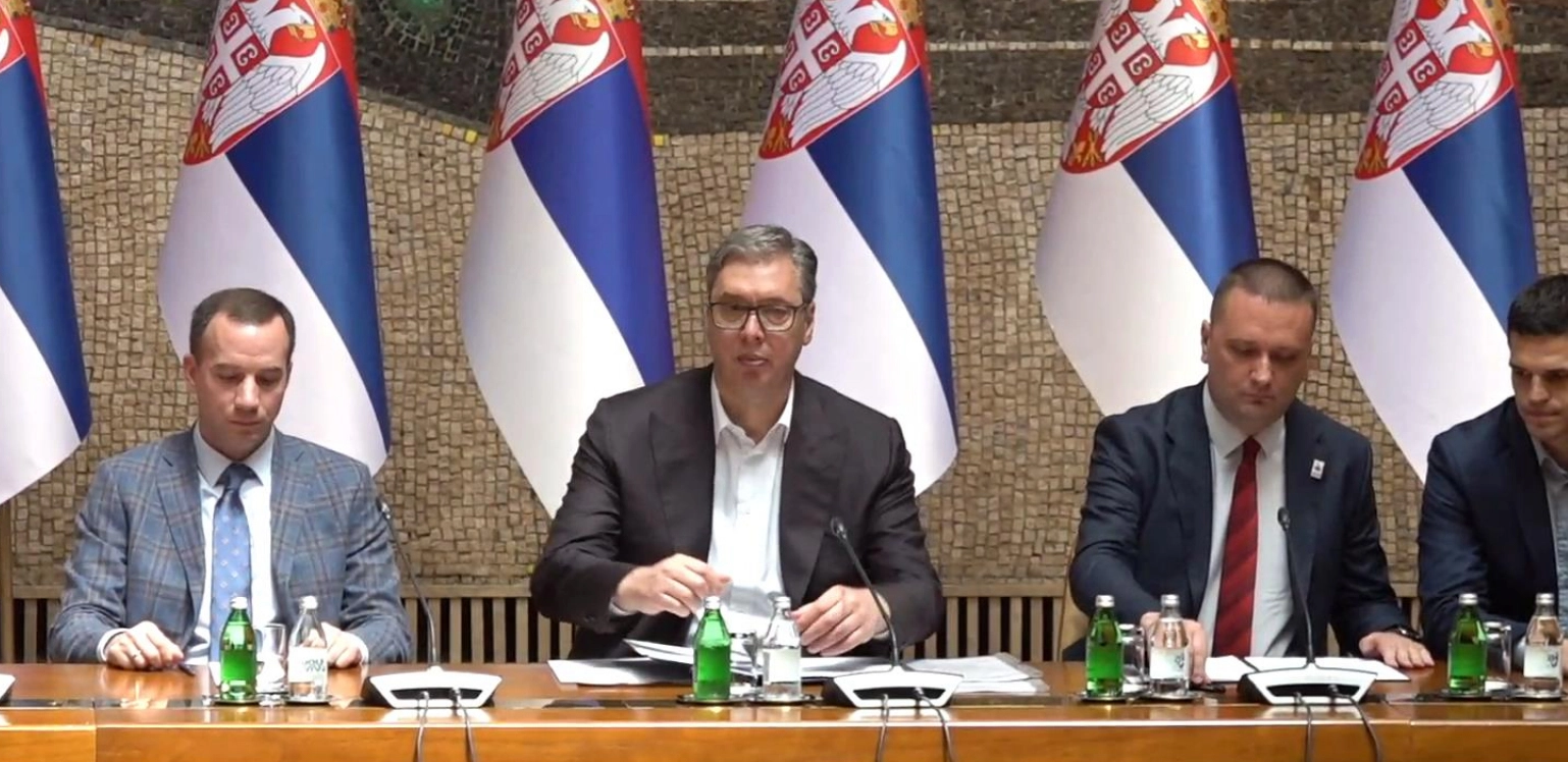 VUČIĆ NA MEĐUNARODNOM FORUMU STUDENATA U PALATI SRBIJA: „Glavna tema skupa „Sloboda i suverenost naroda u 21. veku“