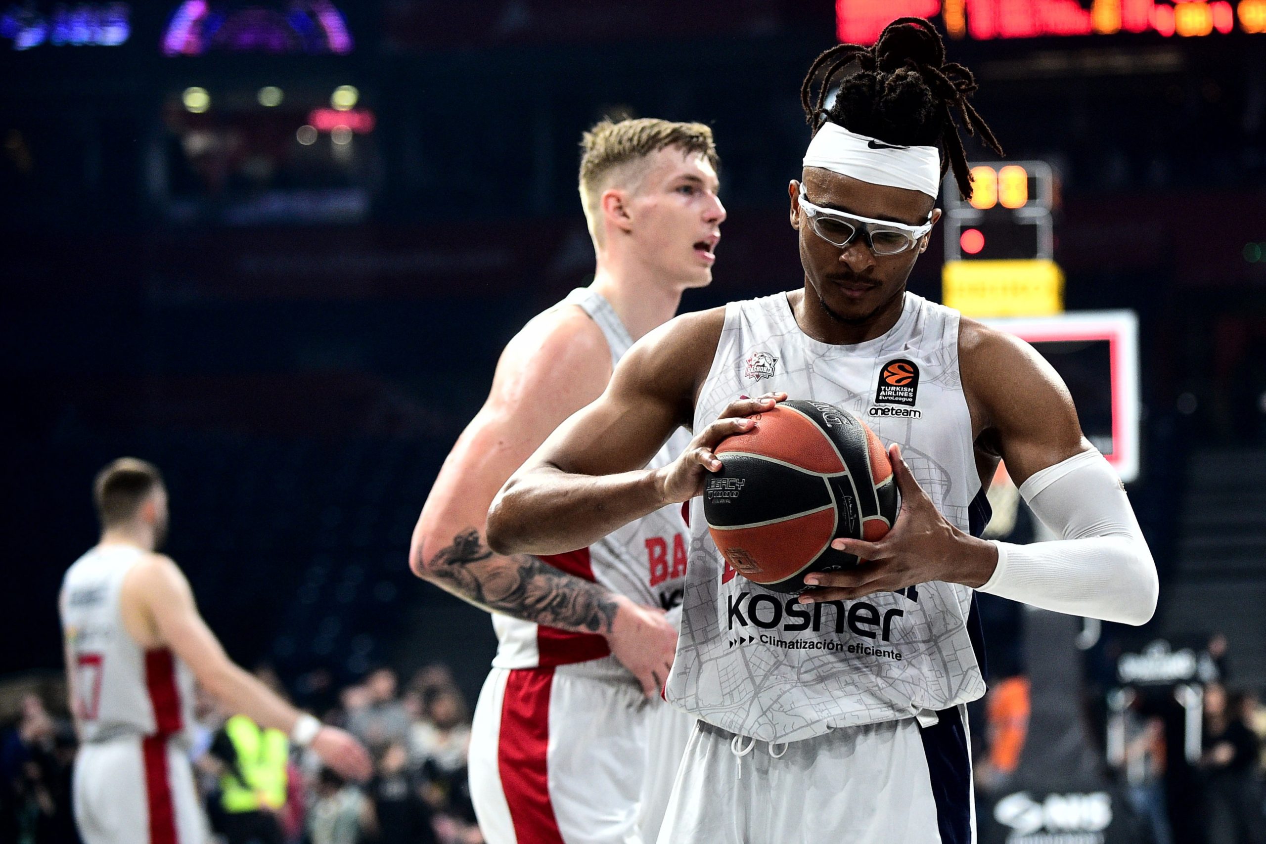 CRVENA ZVEZDA ILI PARTIZAN? Moneke DOGOVORIO saradnju! Najveća EKSPLOZIJA u Evroligi!