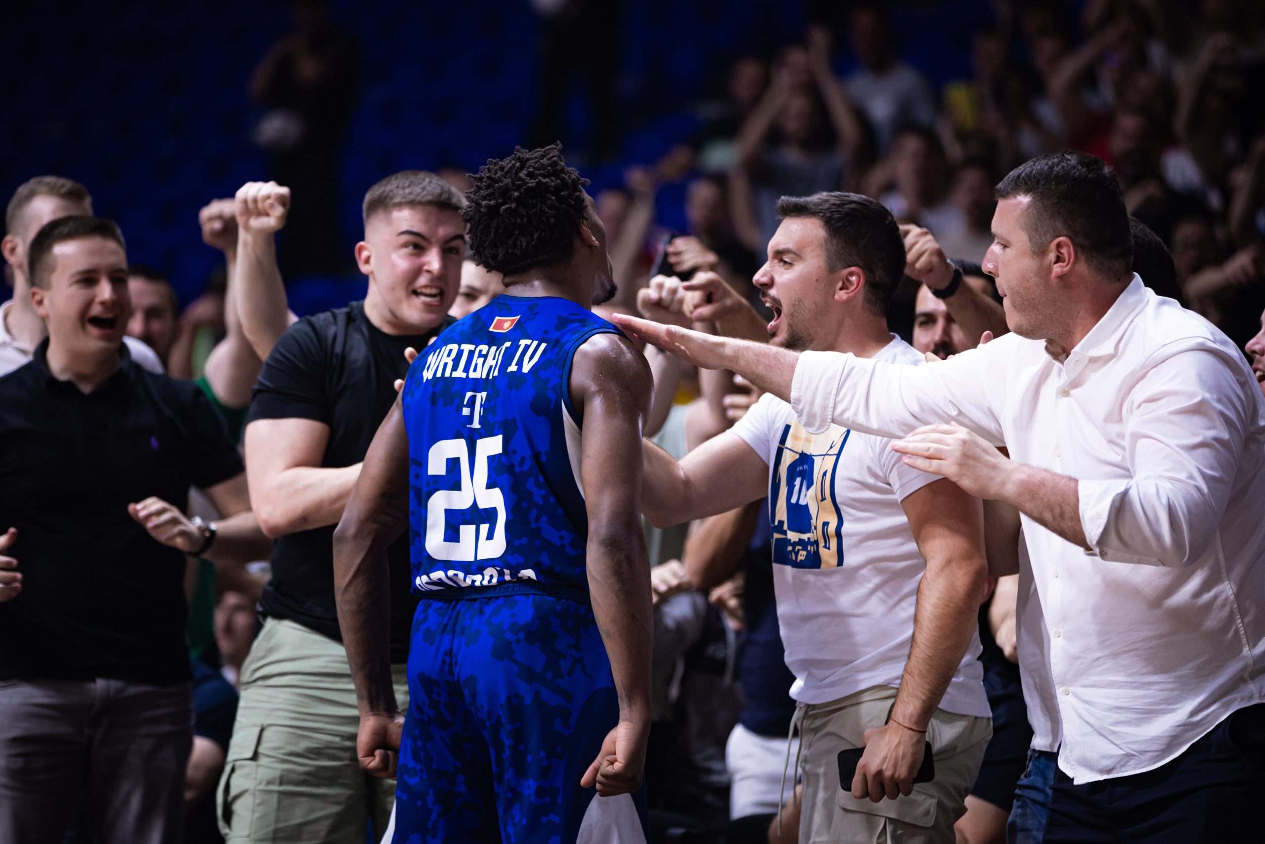 MEKINLI RAJT TROJKOM UZ ZVUK SIRENE ODVEO BUDUĆNOST U FINALE ABA LIGE! Kraj za Zvezdu u Morači