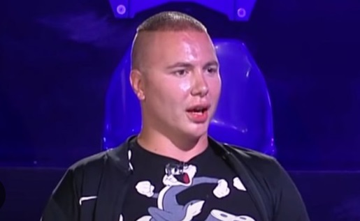 BRENDON UHVAĆEN U VRELOJ AKCIJI?! Prerušen u ženu, razmenjivao strasti s mišićavim muškarcem u krevetu