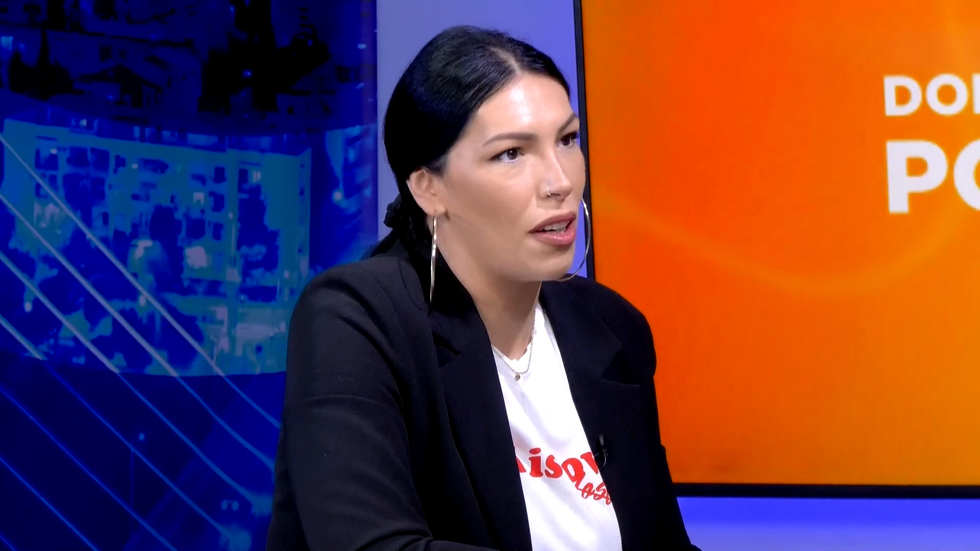 NAŠA POZNATA PEVAČICA TRUDNA! Kolege joj uputile ove reči!