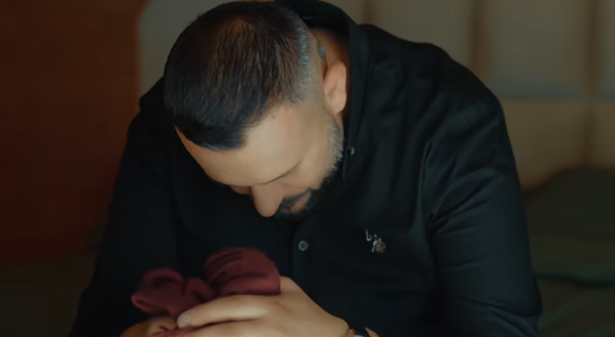 „TUŽAN JE DANAS MOJ GRAD…“ Naš pevač skrhan zbog ubistva dečaka u Novom Pazaru!