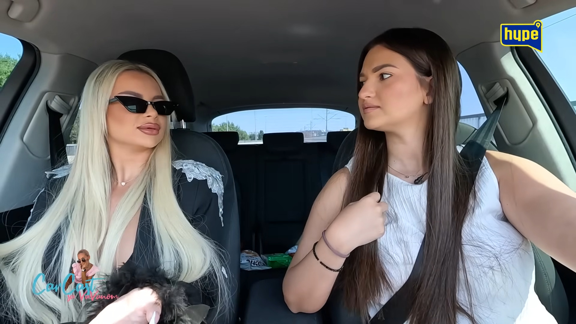 „JAVI MI SE KADA RASKINEŠ“ Anja Todorović o NOVOM DEČKU – gledajte „CarCast sa Va Vanom“ (VIDEO)
