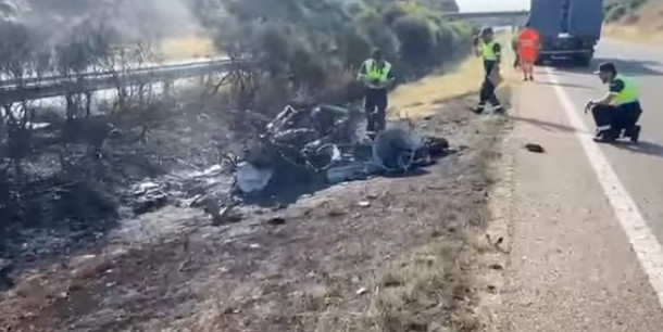 EVO KAKO IZGLEDA MESTO NA KOM JE ŽOTA IZGUBIO ŽIVOT! Auto totalno ugljenisan (VIDEO)