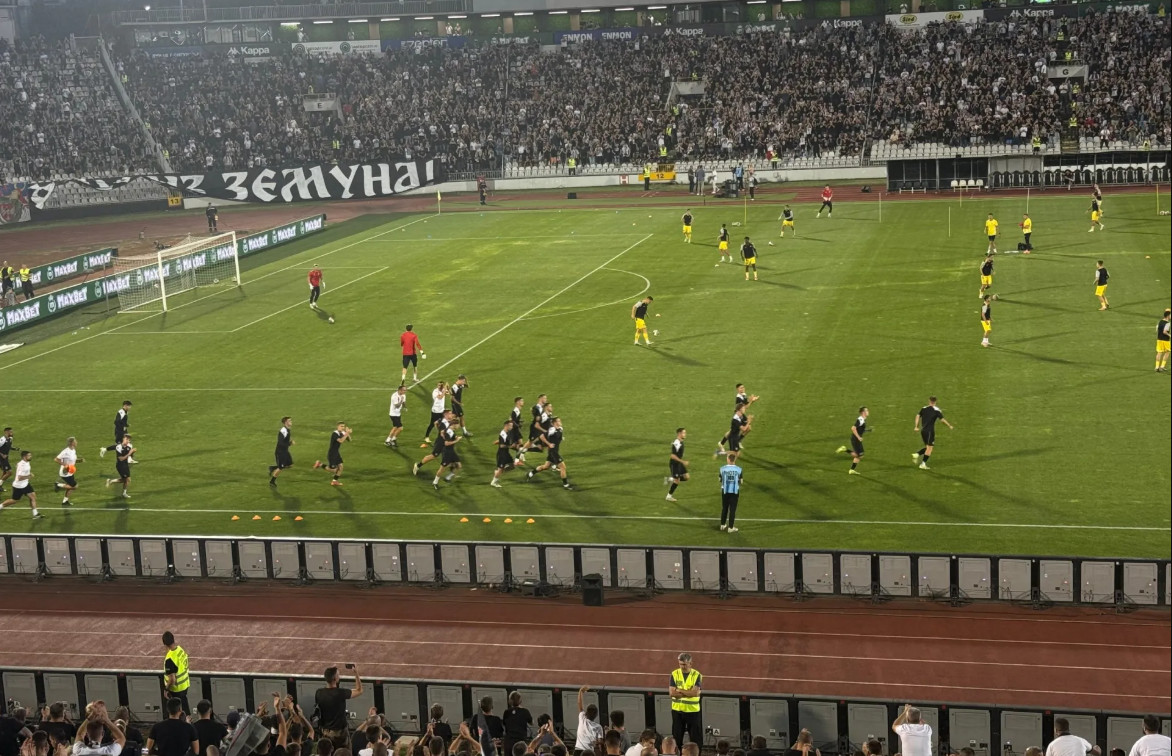 HUMSKA KAO U DOBRA STARA VREMENA! Ukrajinci u GROTLU grobara! Tribine KRCATE, ori se pesma!