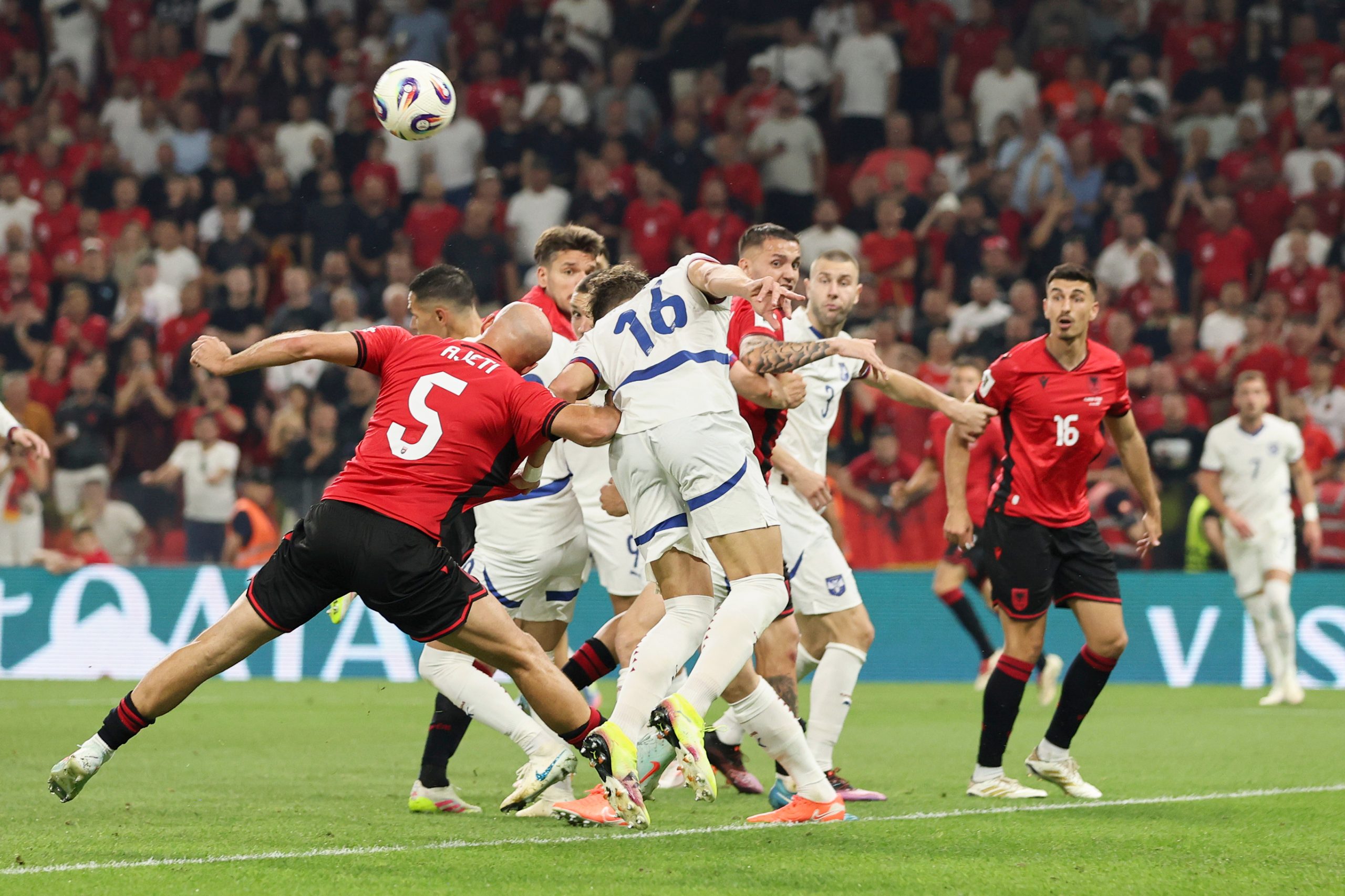 FIFA kaznila FS Albanije sa 173 hiljade evra zbog incidenata na meču protiv Srbije