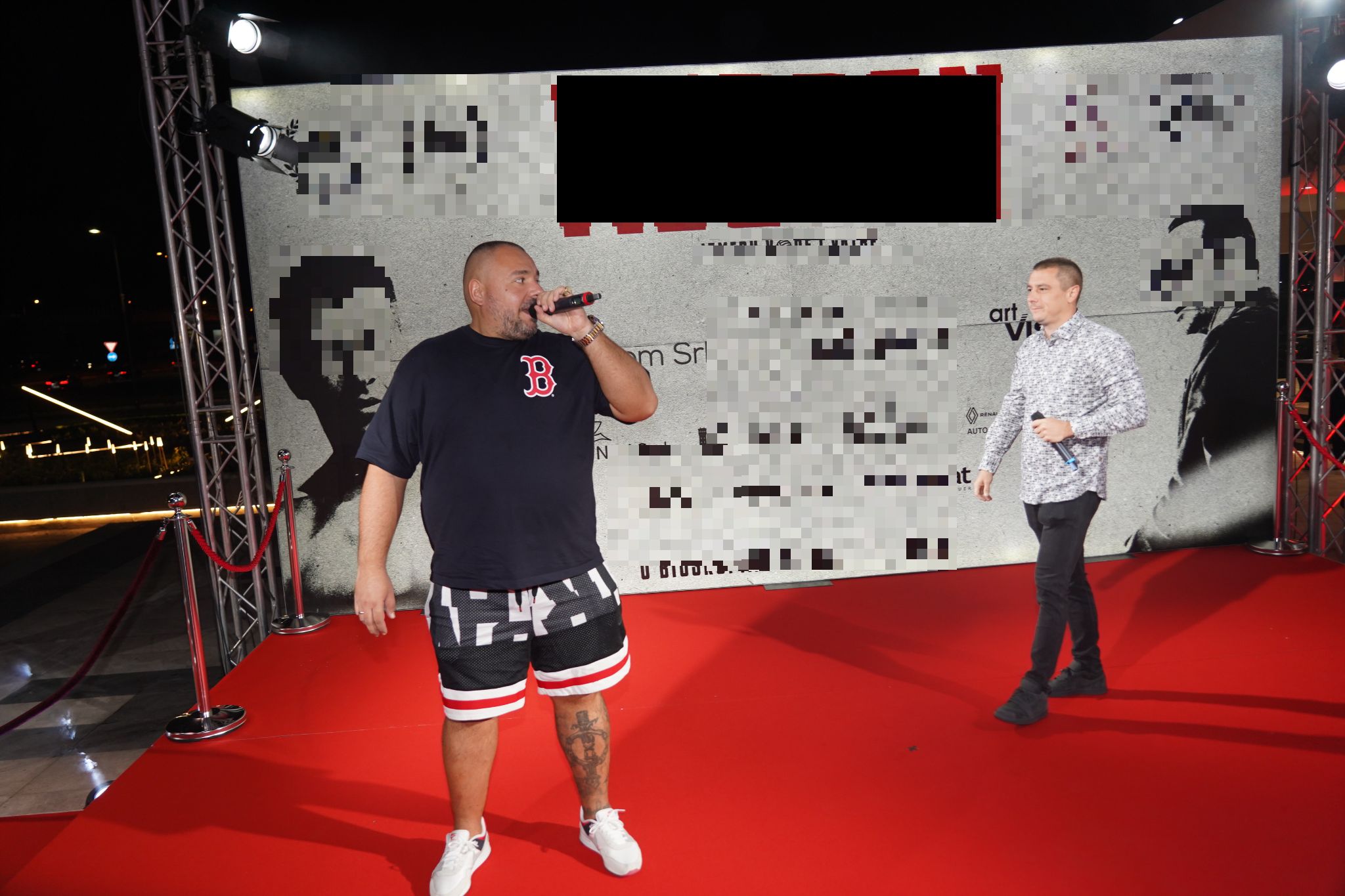 RAZVEO SE POZNATI REPER OD 10 GODINA MLAĐE! Ona se oglasila: „Pošto vidim da je…“