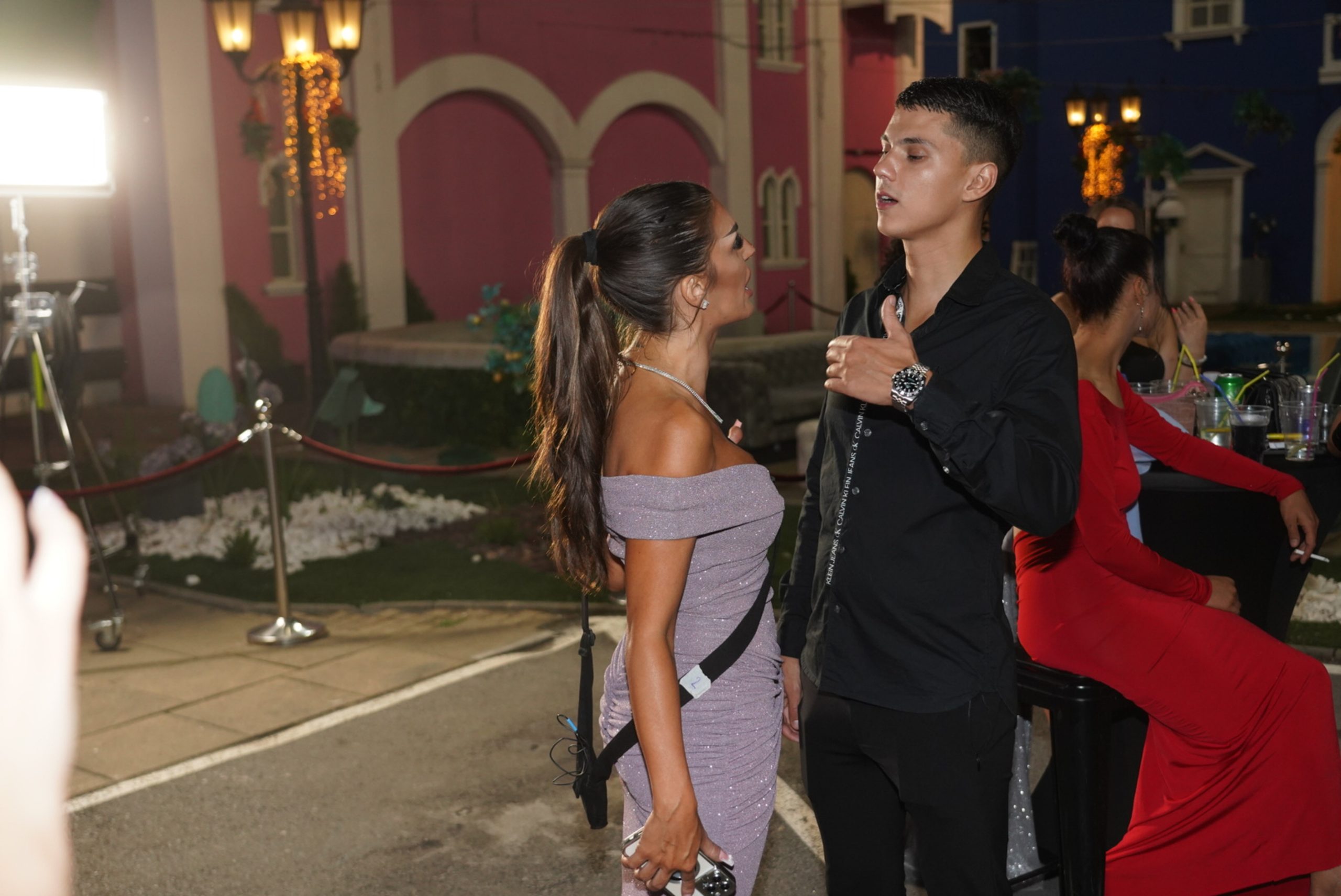 „SVE SI HTELA, SADA NIŠTA NEMAŠ..“ Peju dotukle emocije – svi se pitaju da li je ove reči POSVETIO ENI ČOLIĆ?!