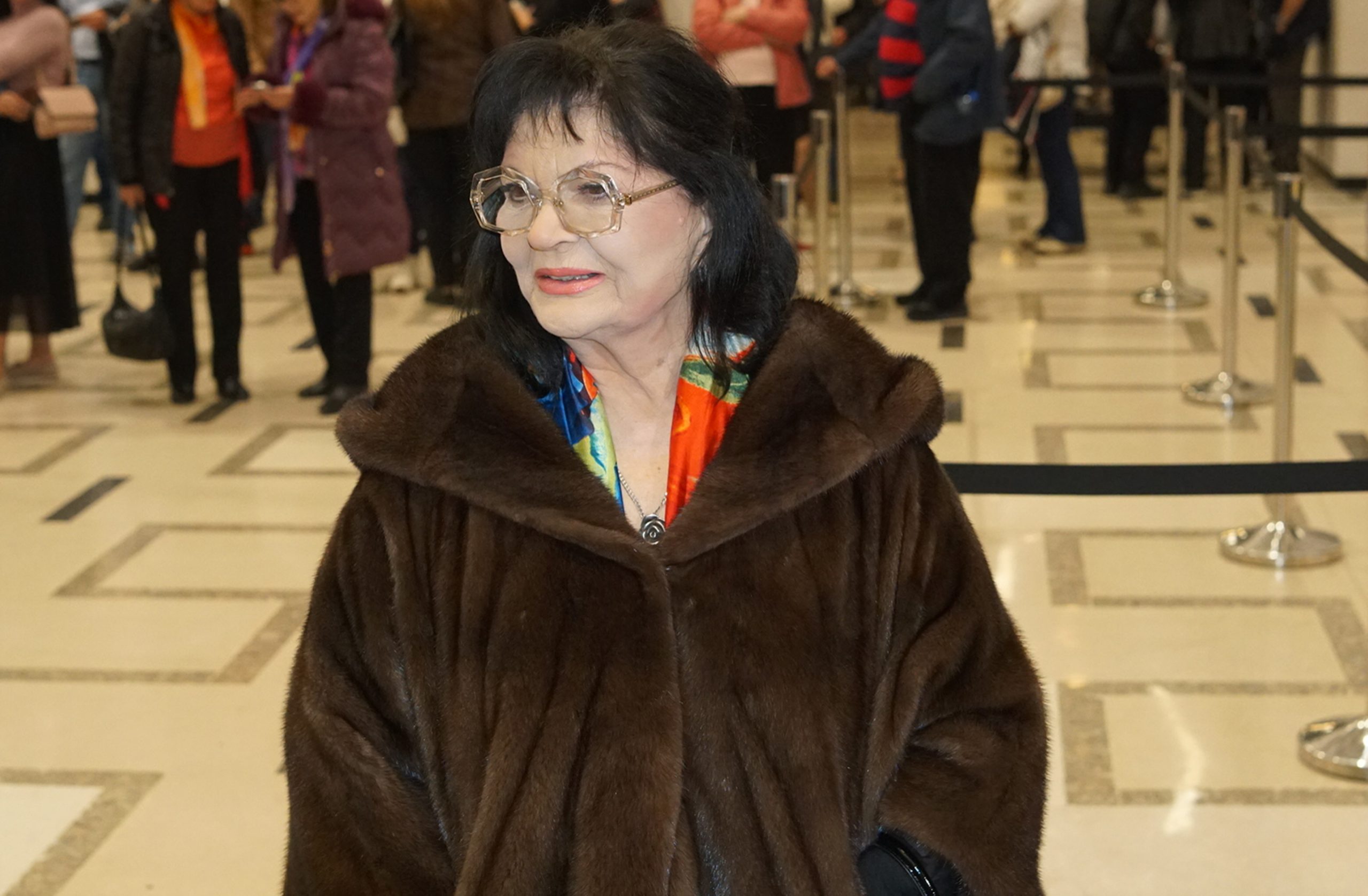 PEVAČICA HTELA MUŽU „OČI DA VADI“ ZBOG LJUBAVNICE! Pisalo se da on sarađuje sa mafijom, ona pobesnela!