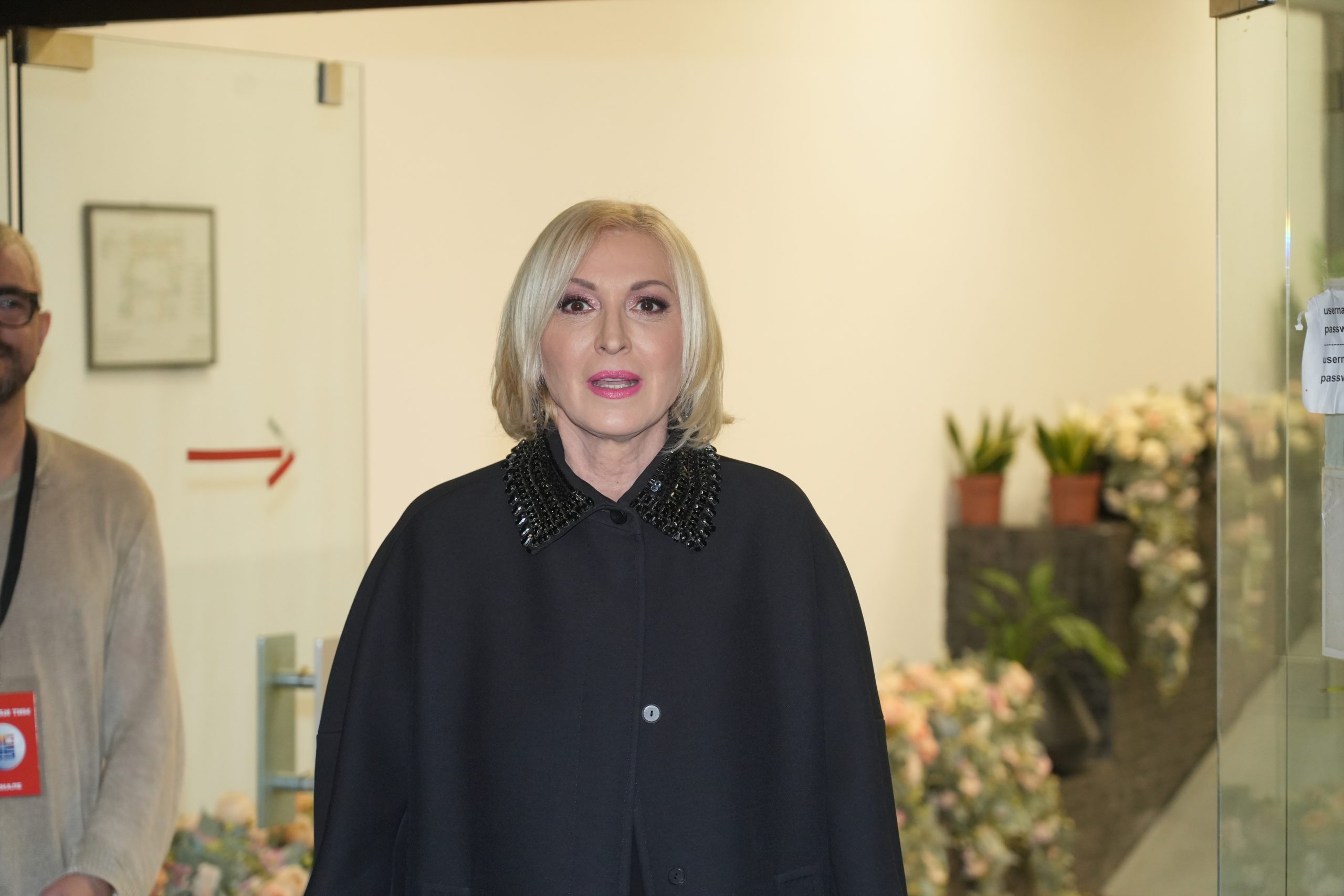 OLIVERA KOVAČEVIĆ SMENJENA ZBOG POLITIČKIH PORUKA NA EVROVIZIJI