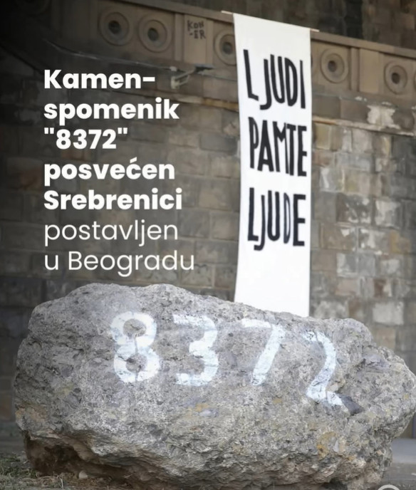 Kamen-spomenik „8372“ posvećen Srebrenici postavljen u Beogradu!