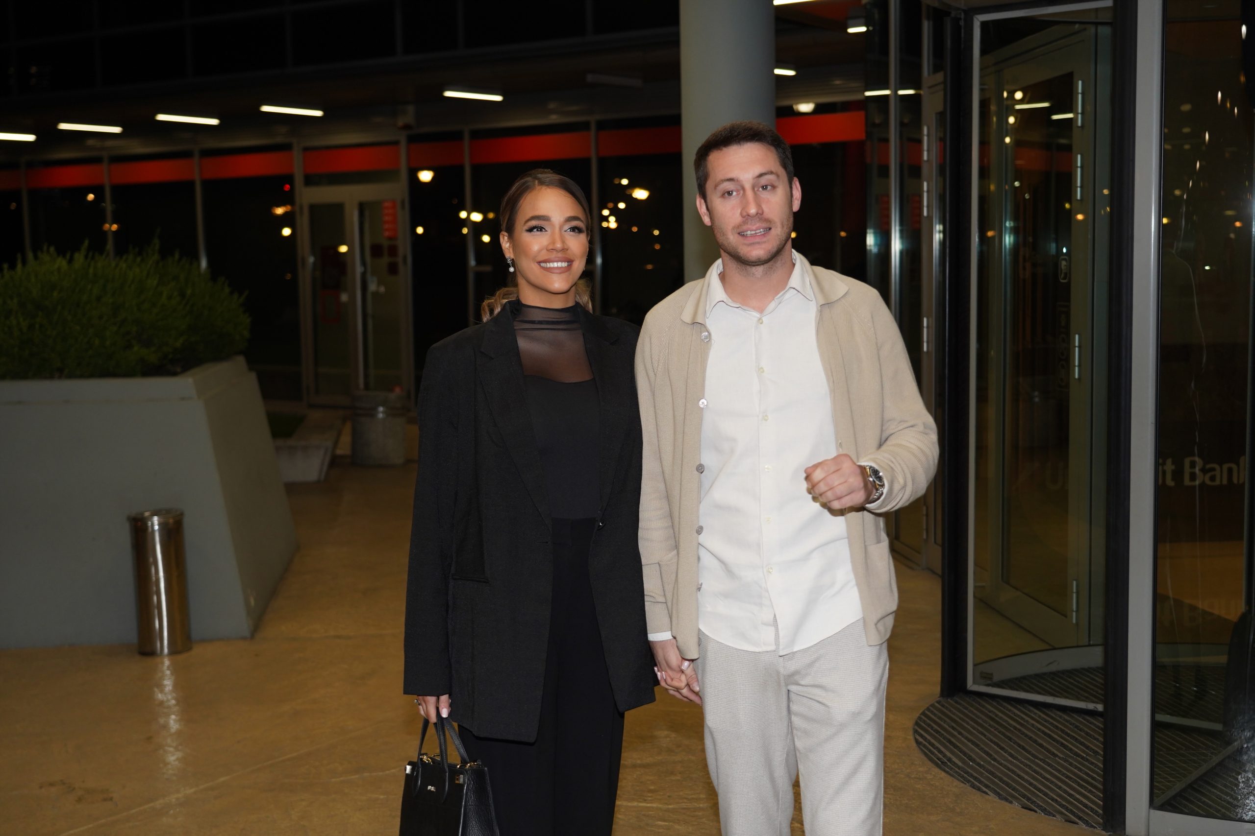 „POLOŽILI SMO PRVI ISPIT…“ Ovo je prva slika Marije Mikić i Jovana Pantića posle razvoda: Bivši partneri ne skidaju OSMEH SA LICA, a sve ZBOG NJE! (FOTO)