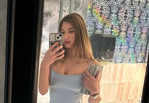 SESTRA MILJANE KULIĆ U HOT IZDANJIMA! Providna majica, pantalone sa prorezima, a tek kada se skinula… (FOTO)