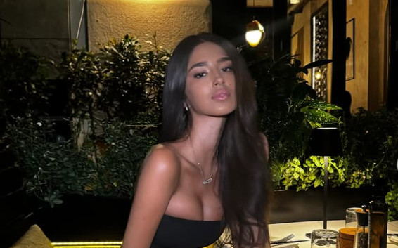 ĆERKA MELINA I HARISA SVE PRIZNALA! Đina objavila slike iz detinjstva i otkrila istinu o estetskim zahvatima (FOTO)