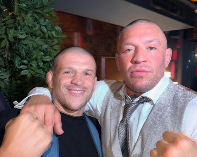 MEKGREGOR POBEGAO OD NEVREMENA U BUDVI: Vasina borba otkazana, ali žurka je nastavljena (FOTO)