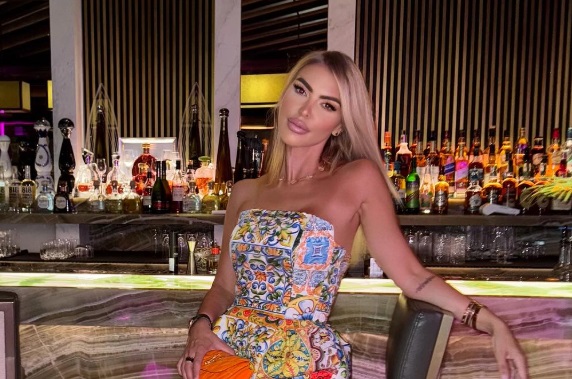 ZOVU JE ŽENA FUDBALERA, A IMA SVOJE ZANIMANJE! Isplivali NEPOZNATI DETALJI o Snežani Borjan, evo šta je od škole ZAVRŠILA