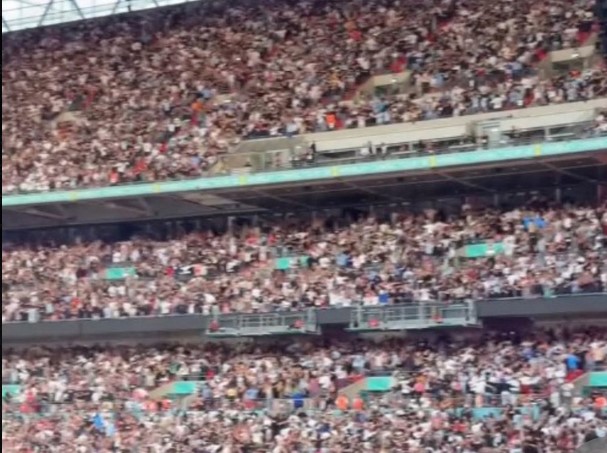 Tragedija na koncertu čuvene grupe! Momak pao sa tribina stadiona pa preminuo!