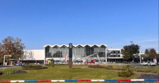 PODIŽE SE SPOMENIK STRADALIMA U PADU NADSTREŠNICE
