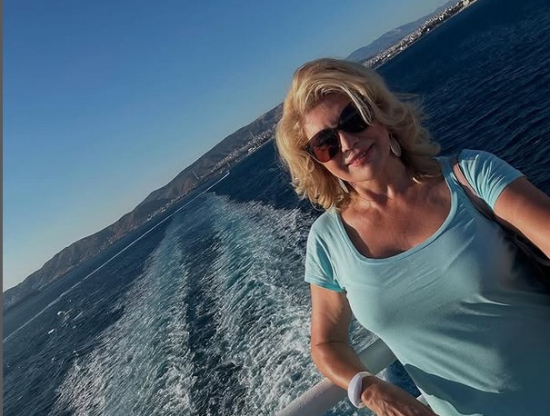 Suzana Mančić stavila tačku na važno životno poglavlje! Spakovala kofere pa se hitno vratila u Srbiju!