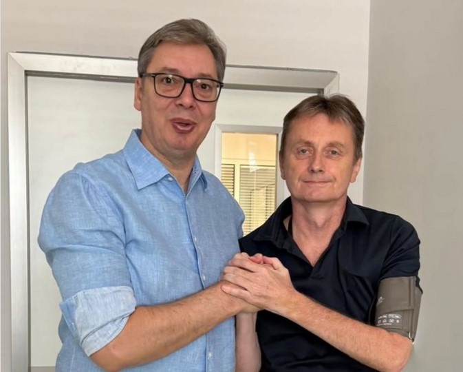 DARKO GLIŠIĆ NAPUŠTA BOLNICU! Vučić se oglasio, pa objavio sliku sa njim!