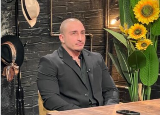 VUK MOB OSTAO BEZ DEVOJKE?! Ona sve obelodanila na društvenim mrežama