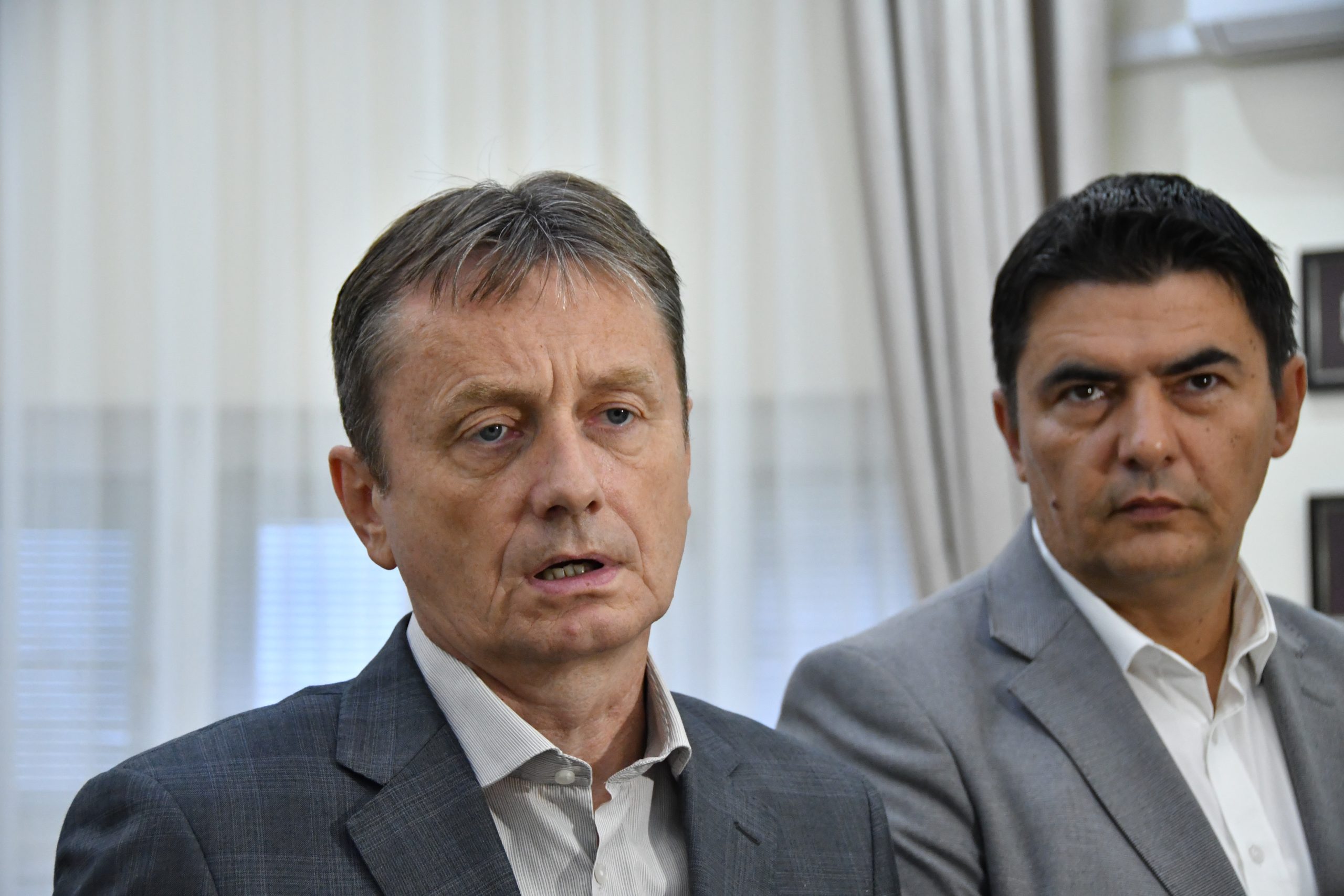 DARKO GLIŠIĆ SE PROBUDIO IZ KOME! Otkriveno u kakvom je stanju ministar nakon moždanog udara – evo kakve su prognoze!