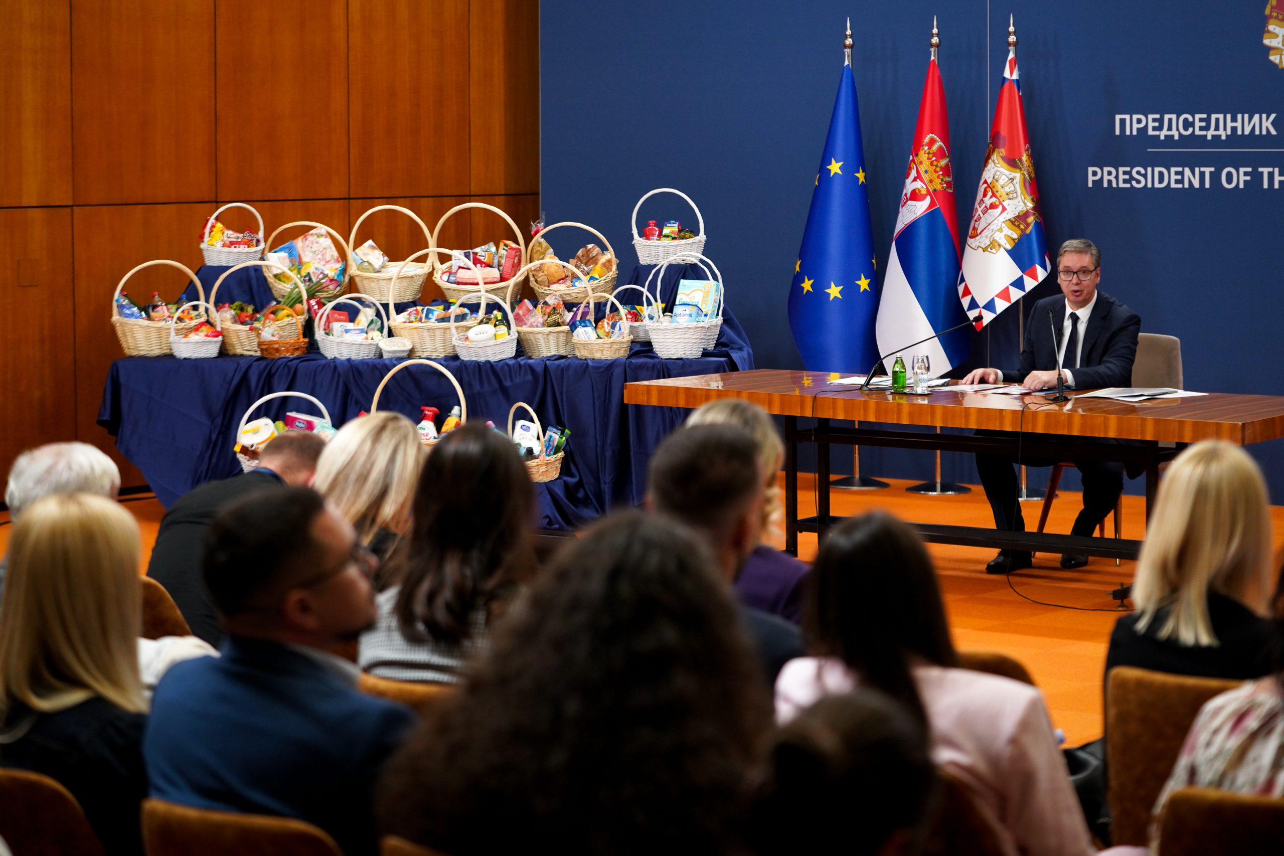 OVO JE DETALJNO OBJAŠNJENJE NOVIH MERA DRŽAVE KOJE JE PREDSTAVIO VUČIĆ! Šta sve obuhvata paket za bolji standard građana?