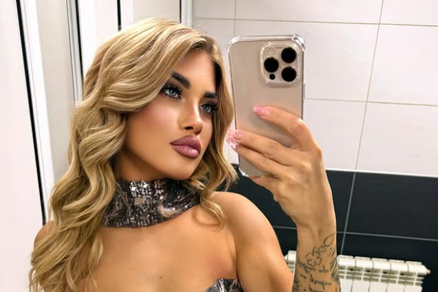 NAKON RAZVODA PROCVETALA! Bivša žena Ša otkrila dramu iz braka, a sada oduzima dah izgledom (FOTO)