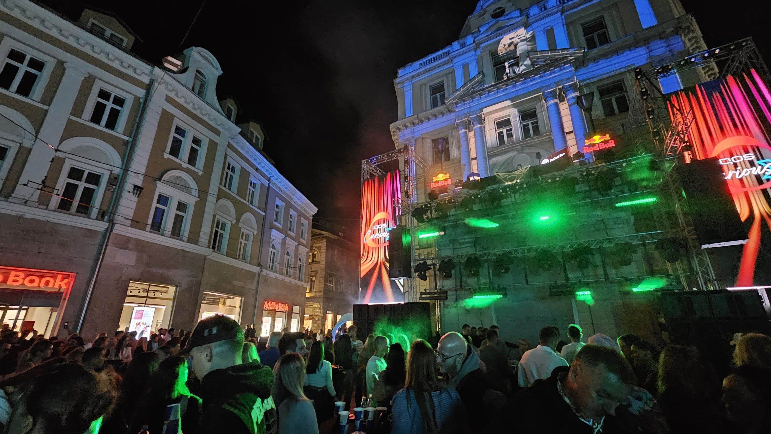 Sarajevo zatvorilo 31. Film Festival uz spektakl „Eternal Flame“ – Layla Benitez donela istorijski nastup ispred Večne vatre