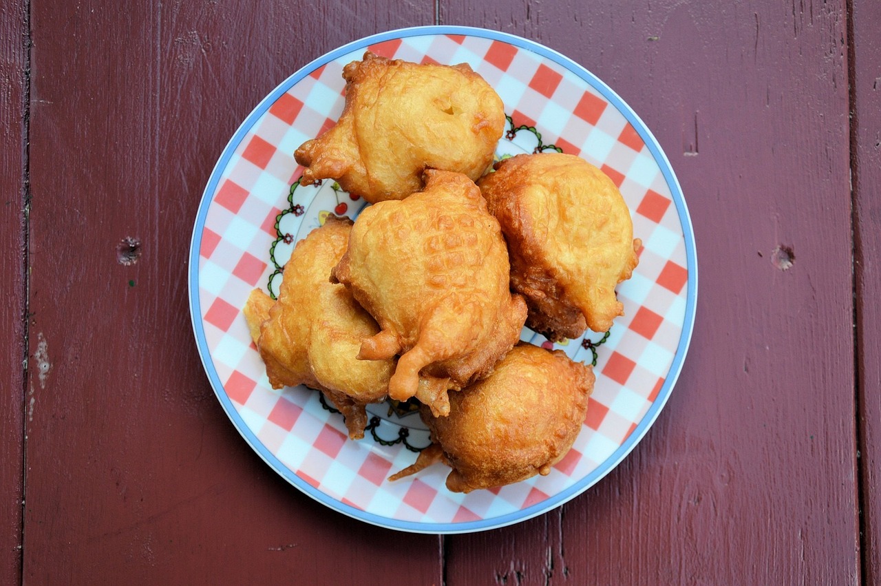 OVO JEDU GORŠTACI SA TARE! Recept za uštipke sa livadskim medom, prste da poližeš!