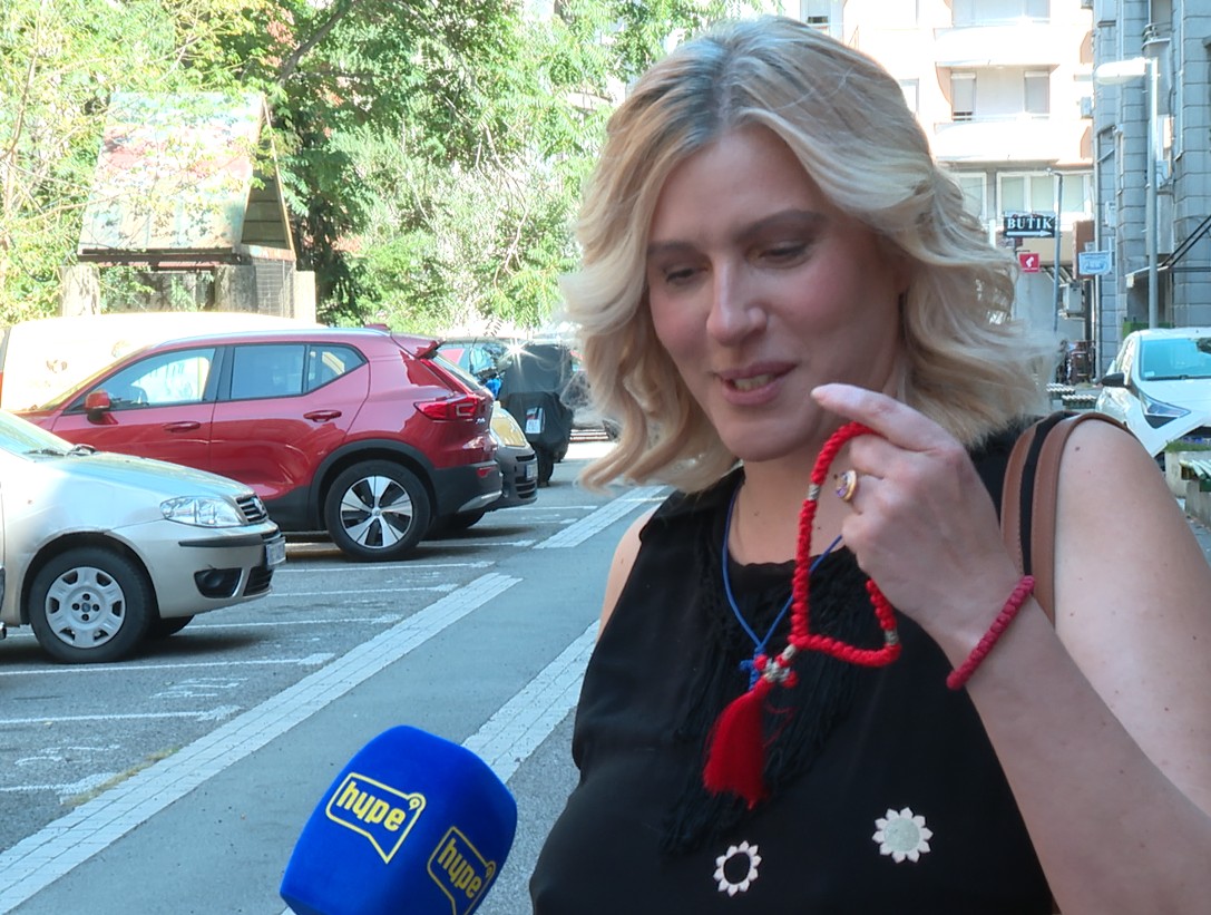 „TRUDNA ULAZIM U RIJALITI SA MUŽEM I MAMOM“ Jelena Golubović otkrila sve – VIŠE NEĆE DA ĆUTI! (VIDEO)