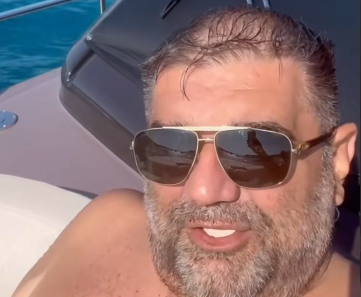„U SE I U SVOJE KLJUSE“ Saša Mirković HIT VIDEOM oduševio pratioce: Uživa na moru, a ovo su detalji!