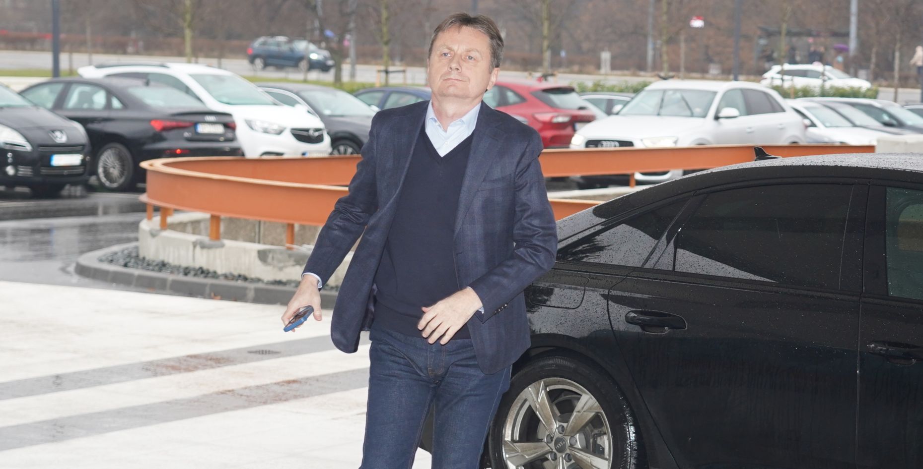 DARKO GLIŠIĆ IMAO MOŽDANI UDAR! Lekari se bore za život ministra