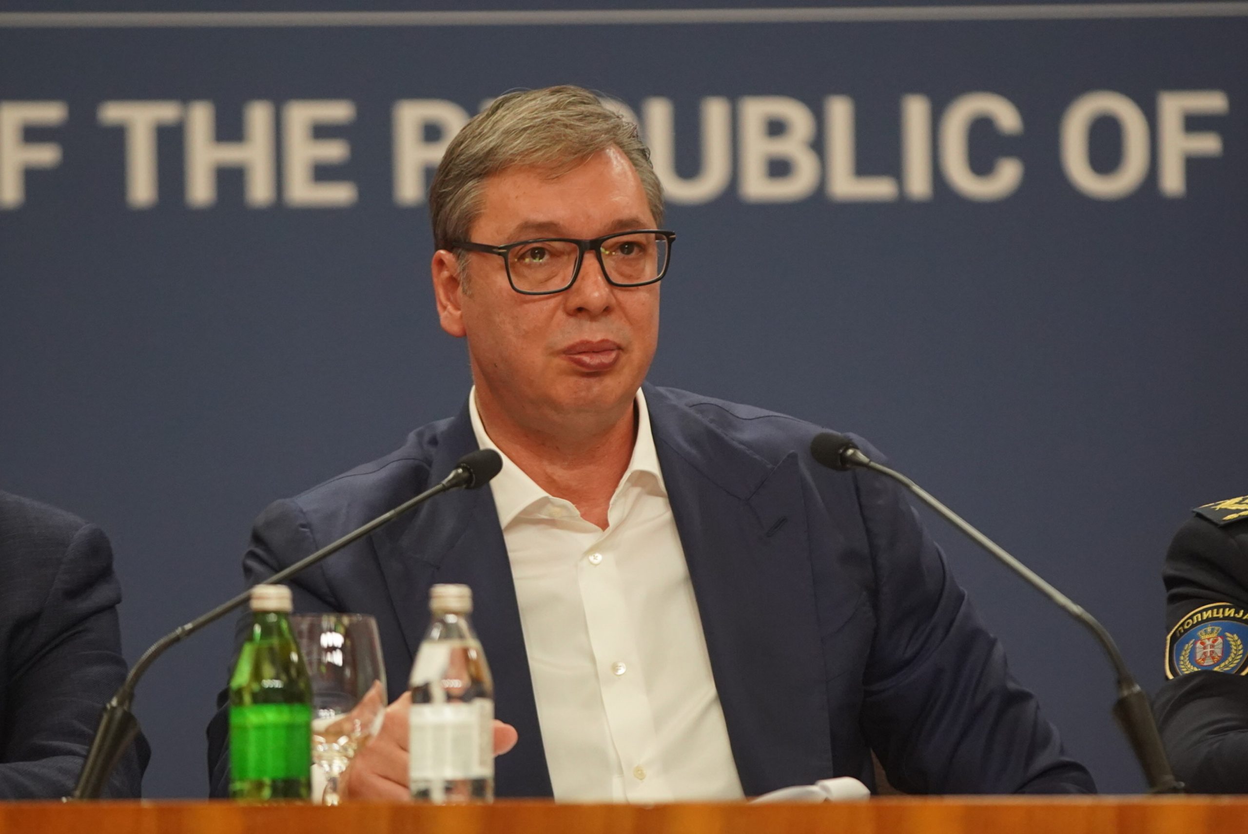 PREDSEDNIK SRBIJE PORUČIO: „Kad pokažu lica, to će biti kraj bajke“