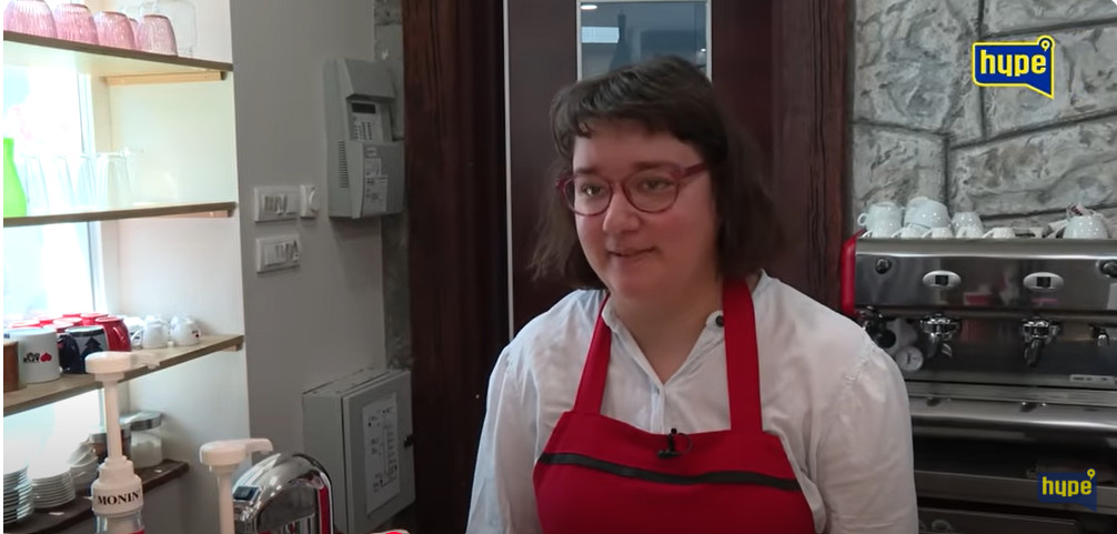 Kafić na Vračaru gde su zaposleni osobe sa smetnjama u razvoju! KAFA BESPLATNA (VIDEO)
