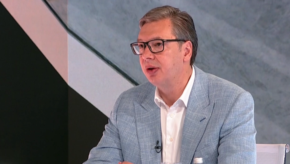 „NIJE SINOĆ BILO NAJGORE VEČE“ Vučić o haosu u Novom Sadu: Ljudi su pozvani da tuku policiju