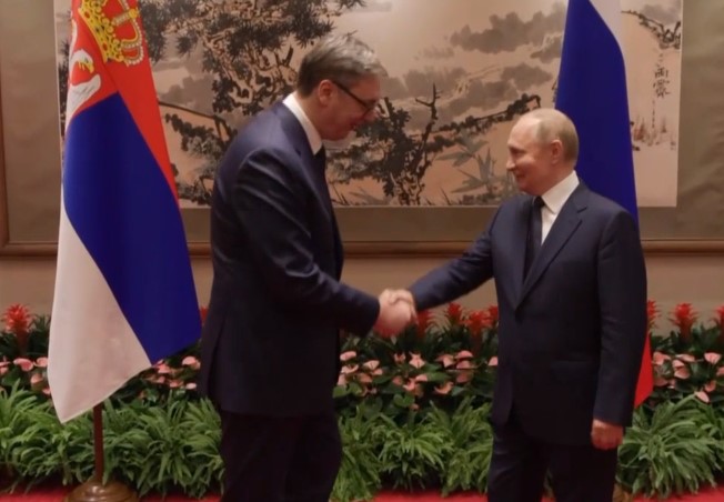 SASTALI SE VUČIĆ I PUTIN! Prve zajedničke slike sa sastanka u Kini! (FOTO)