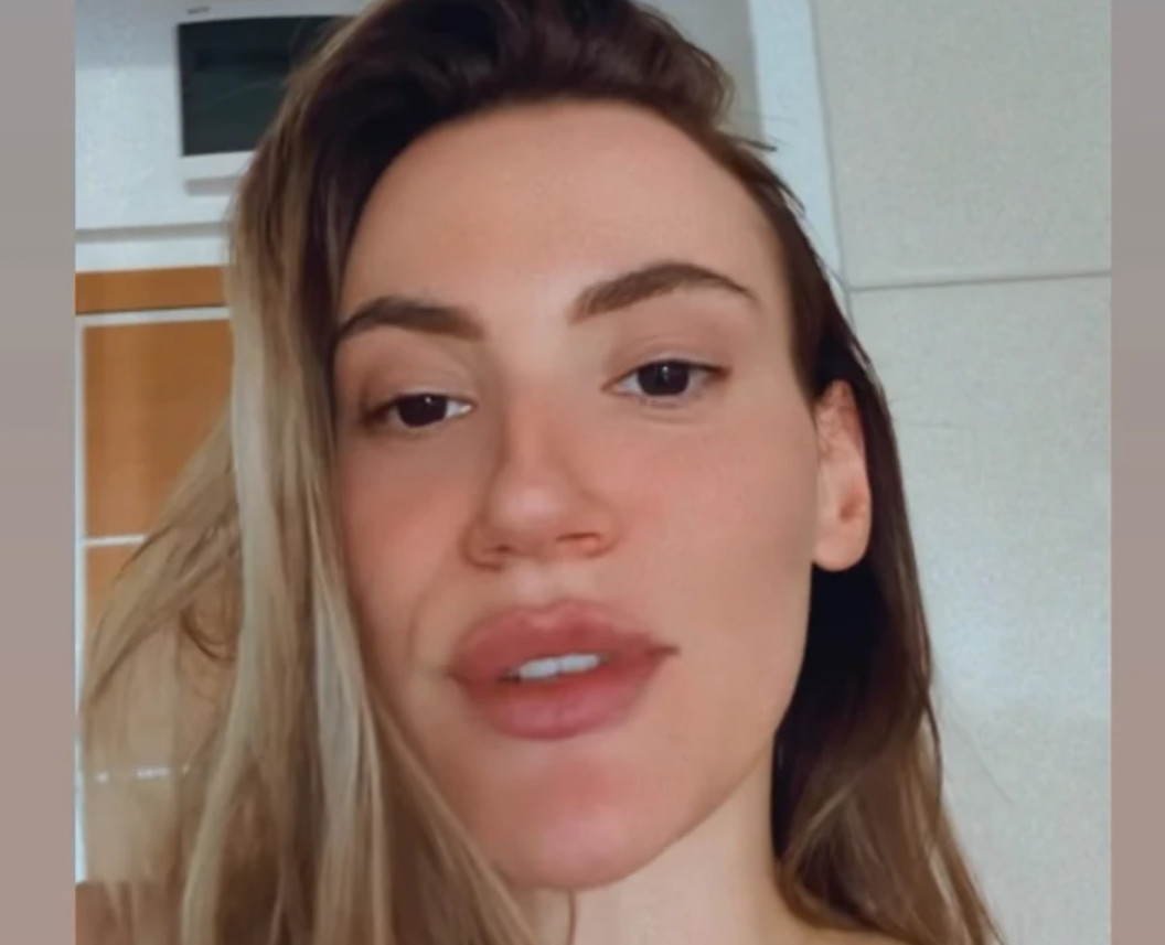 „PRETI MI! POSLALA MI JE PORUKE I REKLA DA ZNA STVARI O MENI“ Najnovije oglašavnje Kristine Spalević napravilo HAOS!